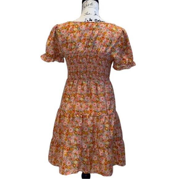 Hint Of Blush Ditsy Smocked Tiered Floral Peasant Mini Dress Size Medium - Picture 3 of 10